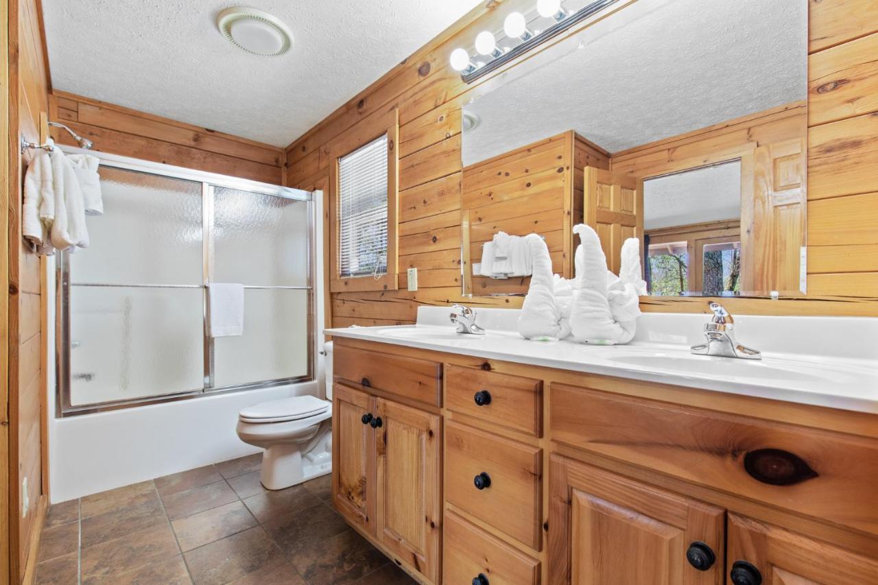 Above The Clouds, 4 Bedrooms, Pool Access, Private, Gaming, Sleeps 16 Gatlinburg Zewnętrze zdjęcie