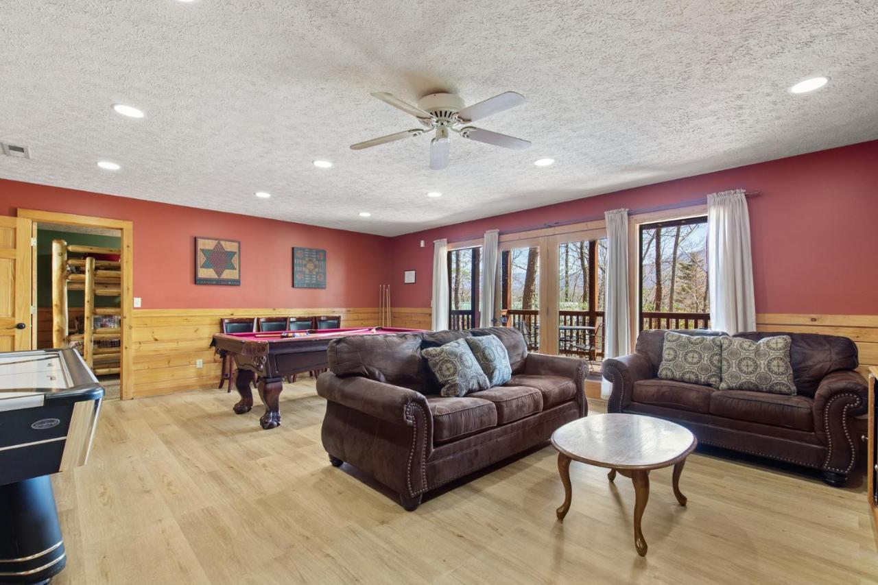 Above The Clouds, 4 Bedrooms, Pool Access, Private, Gaming, Sleeps 16 Gatlinburg Zewnętrze zdjęcie