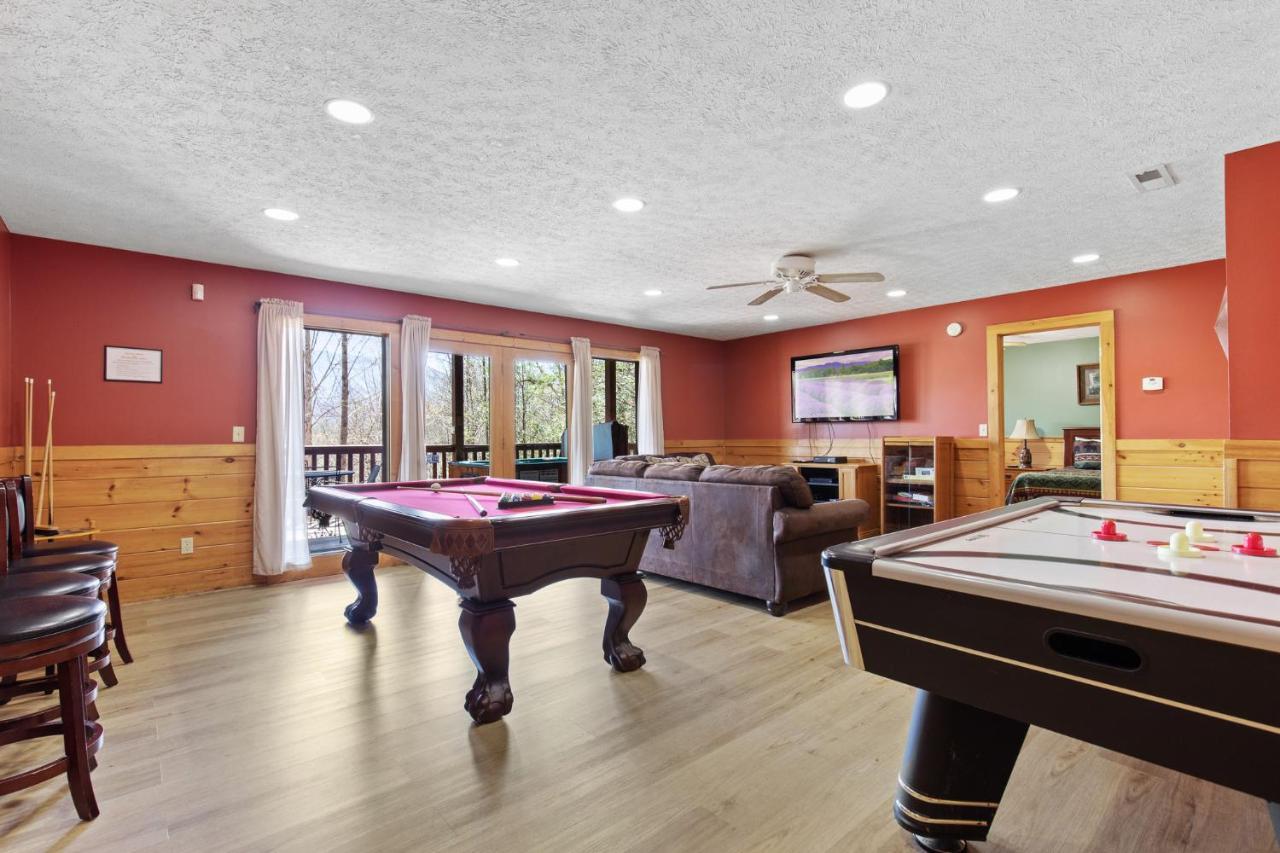 Above The Clouds, 4 Bedrooms, Pool Access, Private, Gaming, Sleeps 16 Gatlinburg Zewnętrze zdjęcie