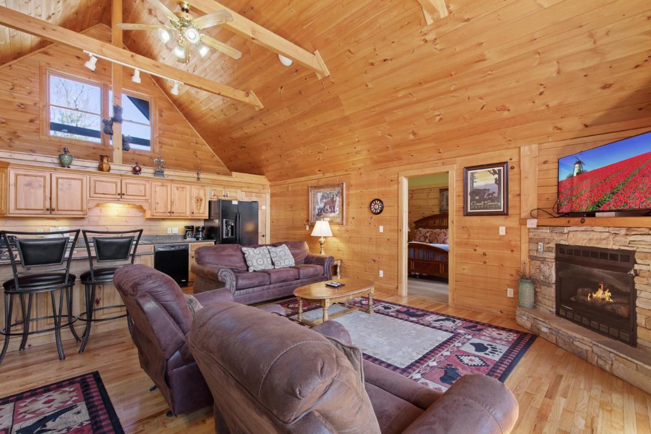 Above The Clouds, 4 Bedrooms, Pool Access, Private, Gaming, Sleeps 16 Gatlinburg Zewnętrze zdjęcie
