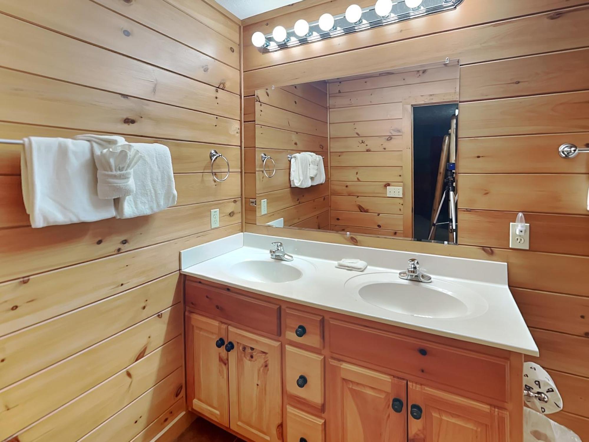 Above The Clouds, 4 Bedrooms, Pool Access, Private, Gaming, Sleeps 16 Gatlinburg Zewnętrze zdjęcie