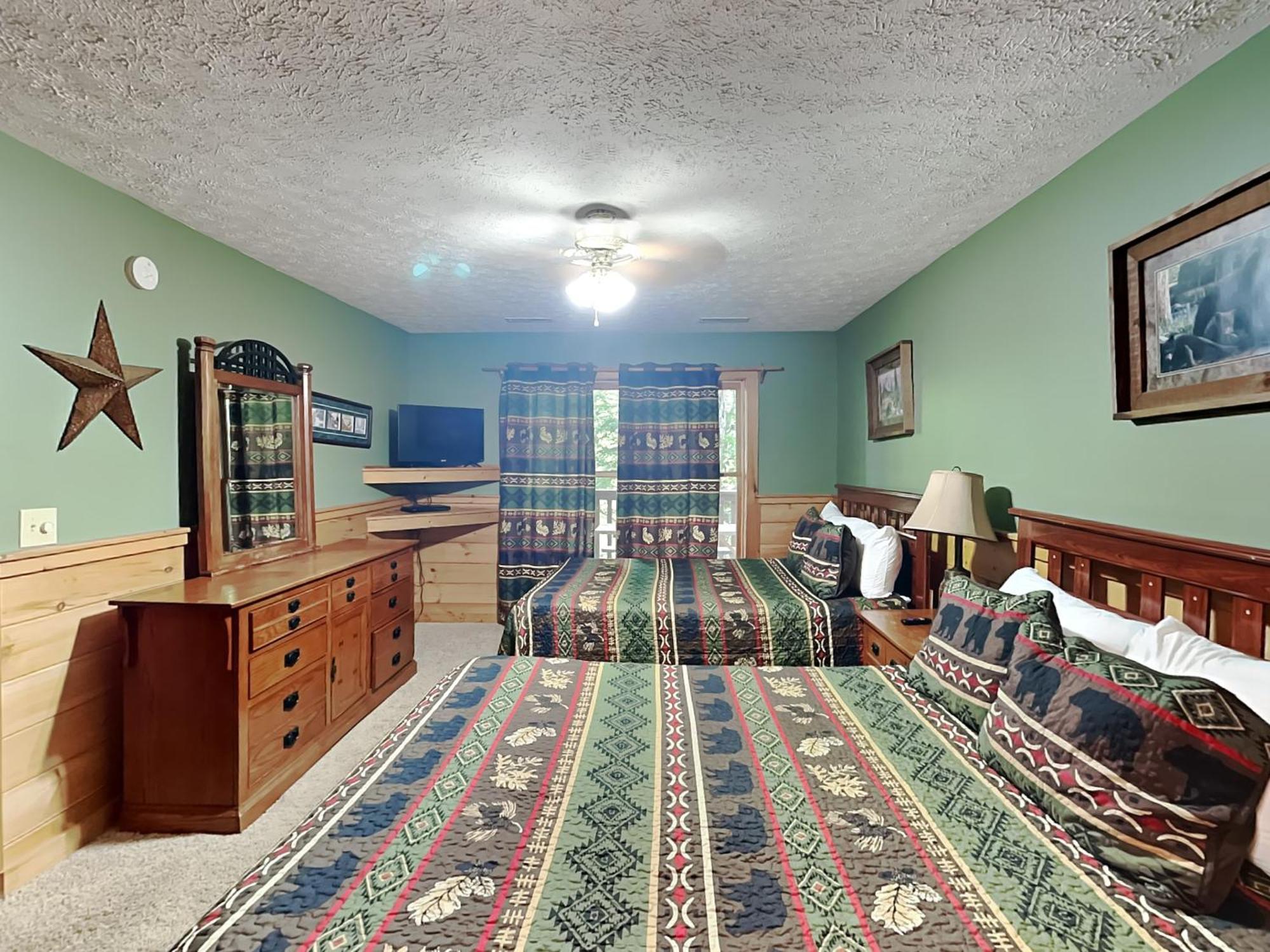 Above The Clouds, 4 Bedrooms, Pool Access, Private, Gaming, Sleeps 16 Gatlinburg Zewnętrze zdjęcie